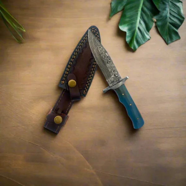 Hand-Forged Damascus Fixed Blade Outdoor Utility Knife – Blue Resin Handle with Leather Sheath - Image 2